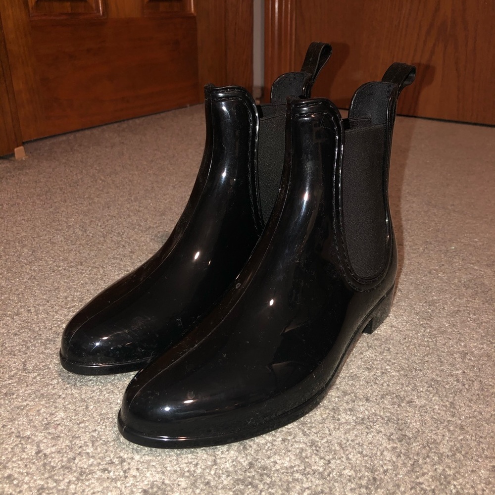 rain boots